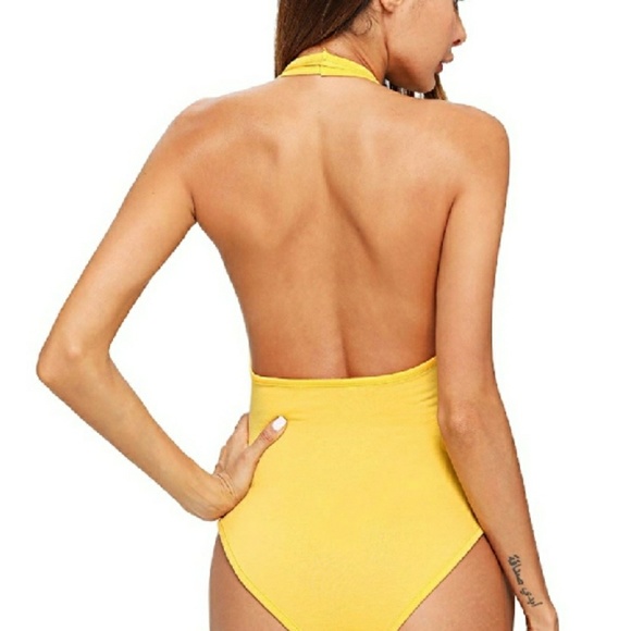 🆕⭐Yellow retro rainbow halter bodysuit - Picture 5 of 8